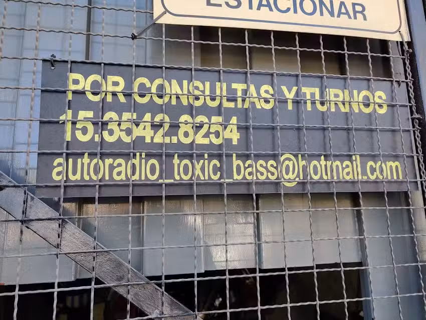 Audio car Toxic Bass Autoradio