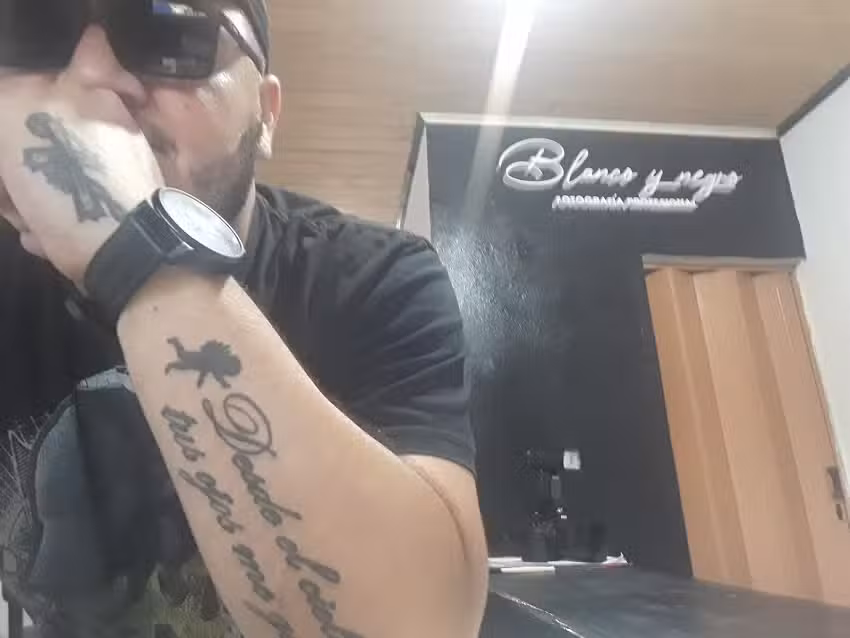 Blanco y Negro Multimedia