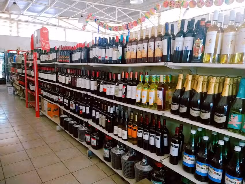 Centro Comercial El Carrizal Supermercado