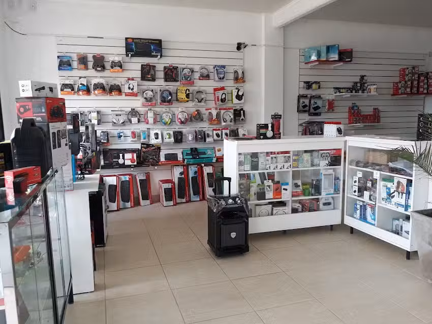 Colazo Computacion Venta Y Reparacion de Equipos