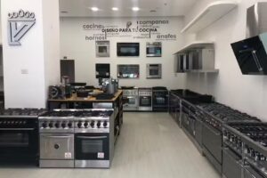 Lv Equipamiento Gastronómico Suc Tom