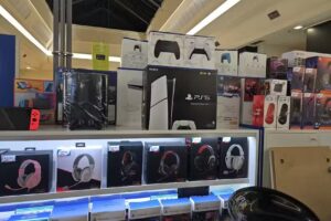 Ps3 Larroque Martinez Stand