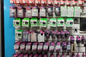 Seven Electronics Medrano