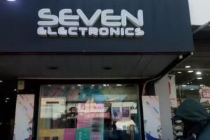 Seven Electronics Solano